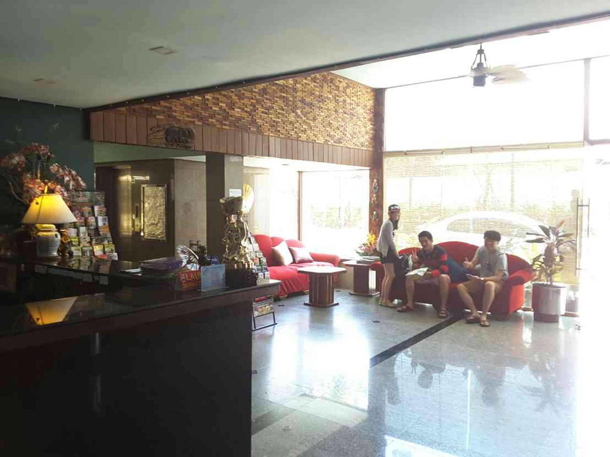 Centro Cnx Hotel Chiang Mai Ngoại thất bức ảnh